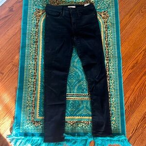 Levi’s 311 Shaping skinny jeans